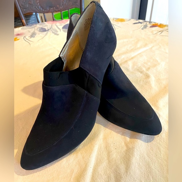 Anne Klein Heels - Picture 1 of 4